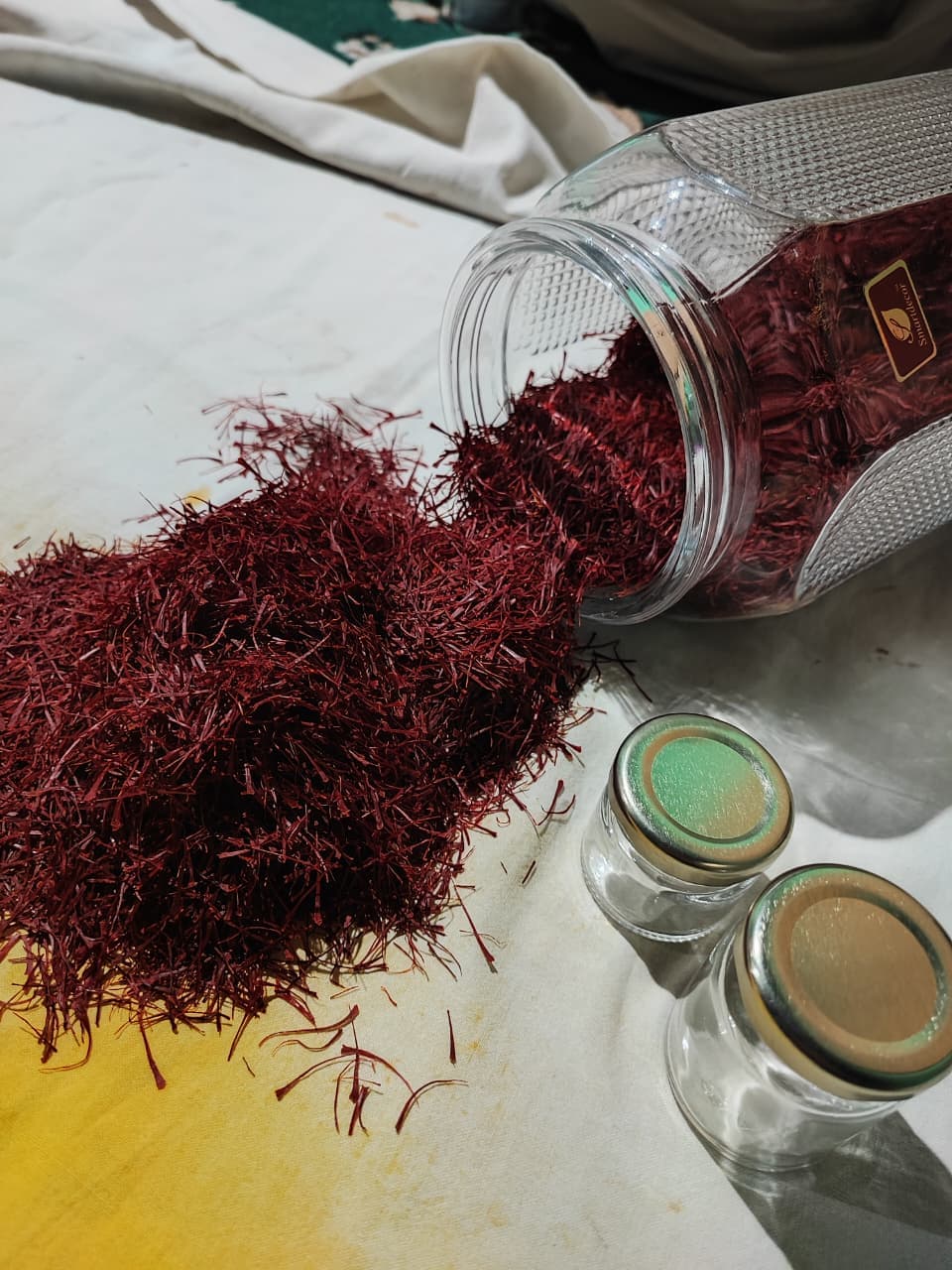 Kashmiri Saffron — Mongra, ISO 3632 Grade I — photograph 15 of 16