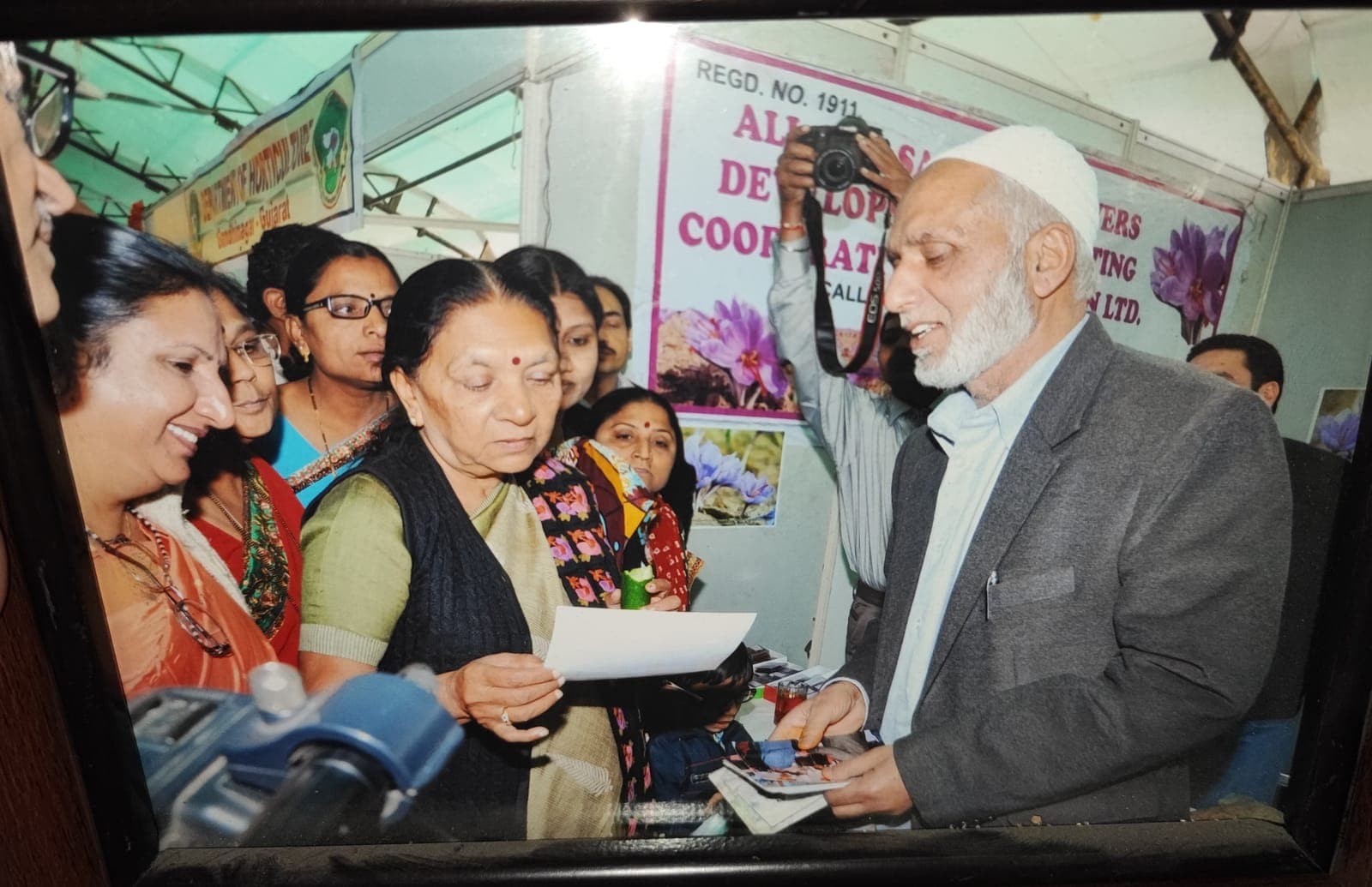 Governor Anandiben Patel reviewing our Kashmiri saffron at an all-India agricultural exhibition stall